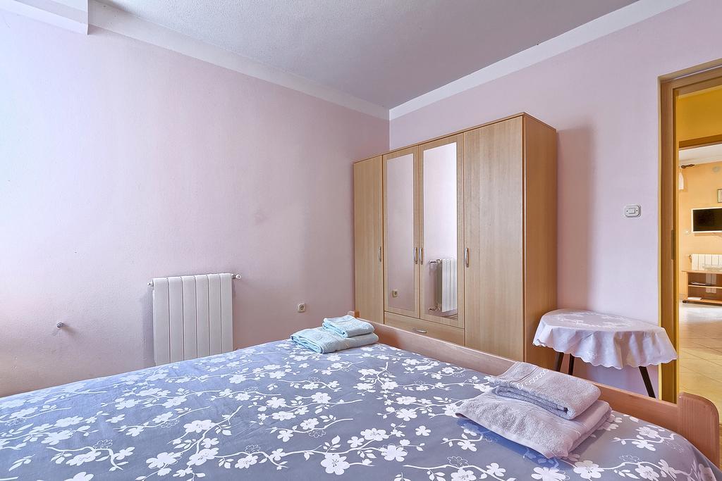 Apartments Valoda Nedeščina エクステリア 写真