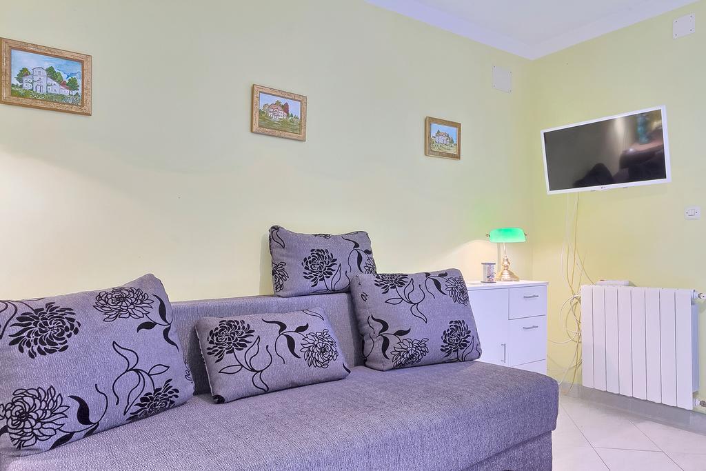 Apartments Valoda Nedeščina エクステリア 写真