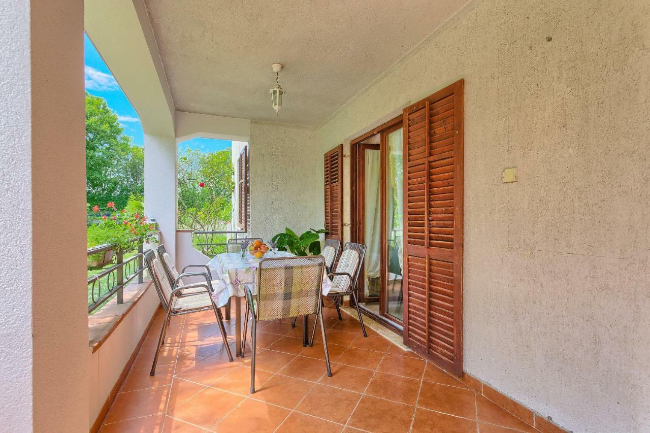 Apartments Valoda Nedeščina エクステリア 写真