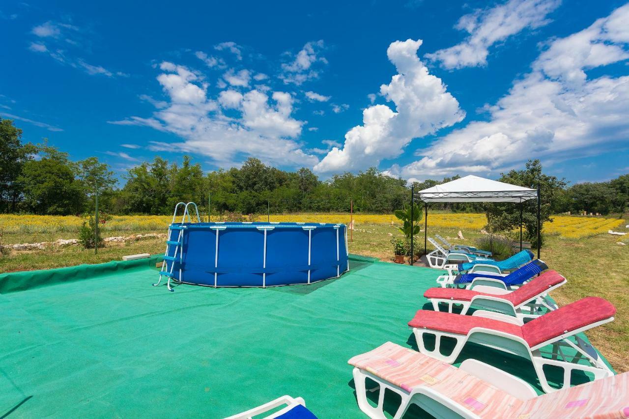 Apartments Valoda Nedeščina エクステリア 写真