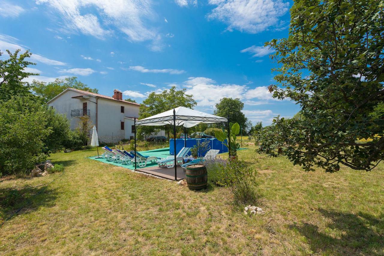 Apartments Valoda Nedeščina エクステリア 写真